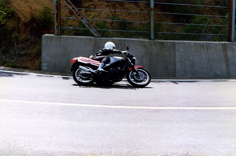 RZ-R�@���ɓ��X�J�C���C��